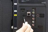 Hướng dẫn cách kết nối tivi với loa qua jack cắm 3.5 mm để nghe nhạc thả ga